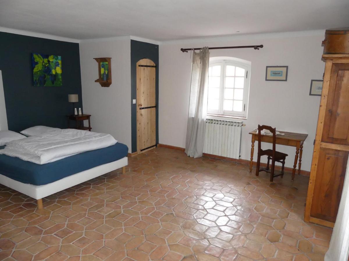Le Charme D'Une Vieille Bastide Provencale Sollies Pont Bagian luar foto
