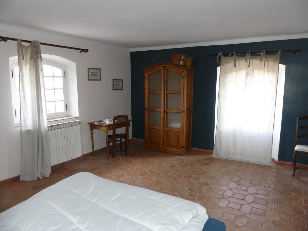 Le Charme D'Une Vieille Bastide Provencale Sollies Pont Bagian luar foto